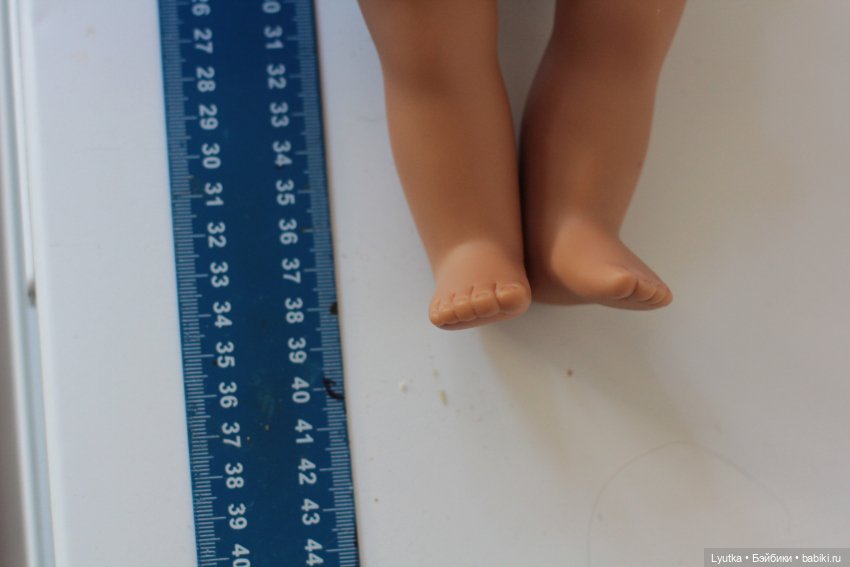 Немецкая кукла Lotus Onda брюнетка в родной одежде 36 см