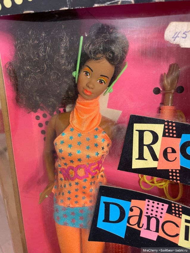 Barbie and the rockers Dee Dee / Диди Барби