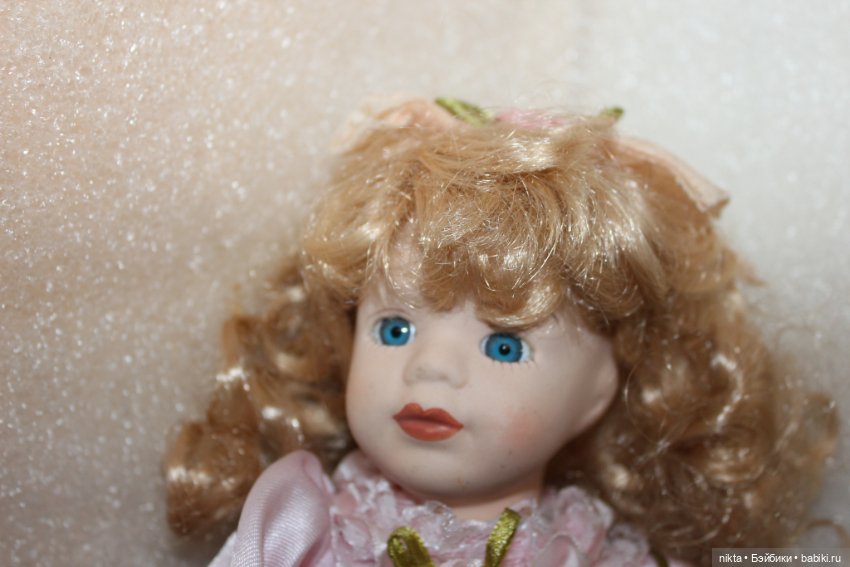 Фарфоровая кукла * С дефектами (фото 2)