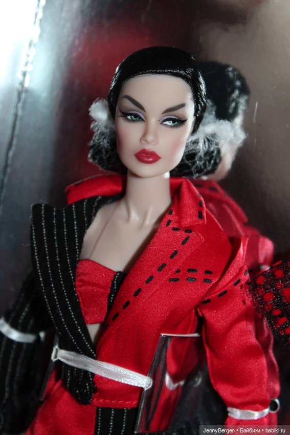 Fashion doll - Виолин A Fashionable Legacy Violaine Perrin (NRFB) 2020 год  купить в Шопике