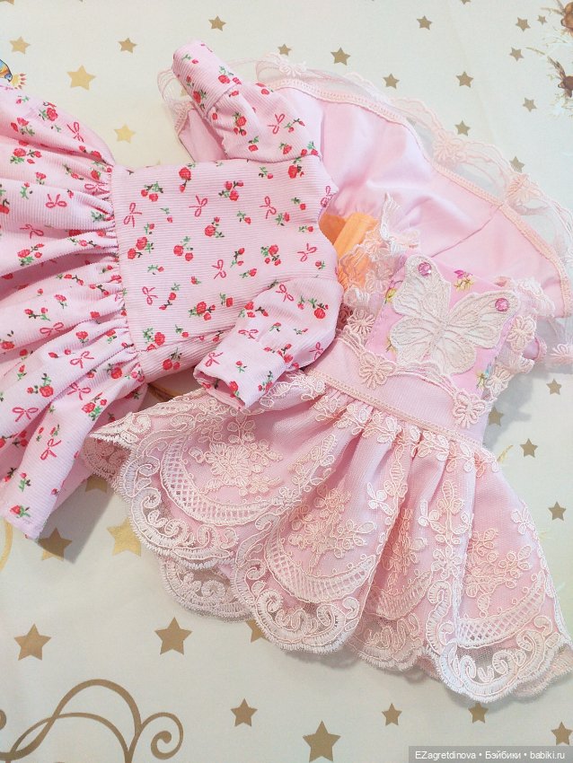 Платье и сарафан для кукол Руби Рэд 37 см Клубничное настроение (фото 6)