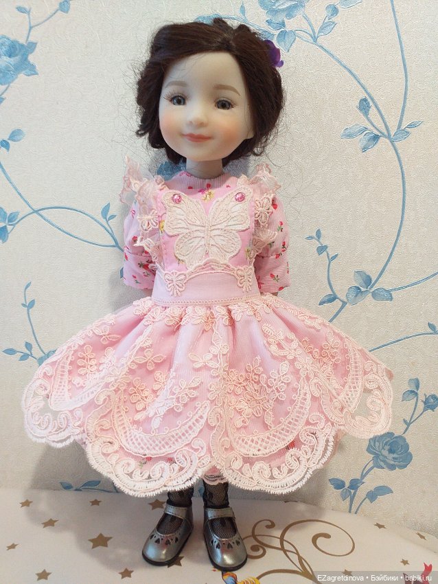 Платье и сарафан для кукол Руби Рэд 37 см Клубничное настроение