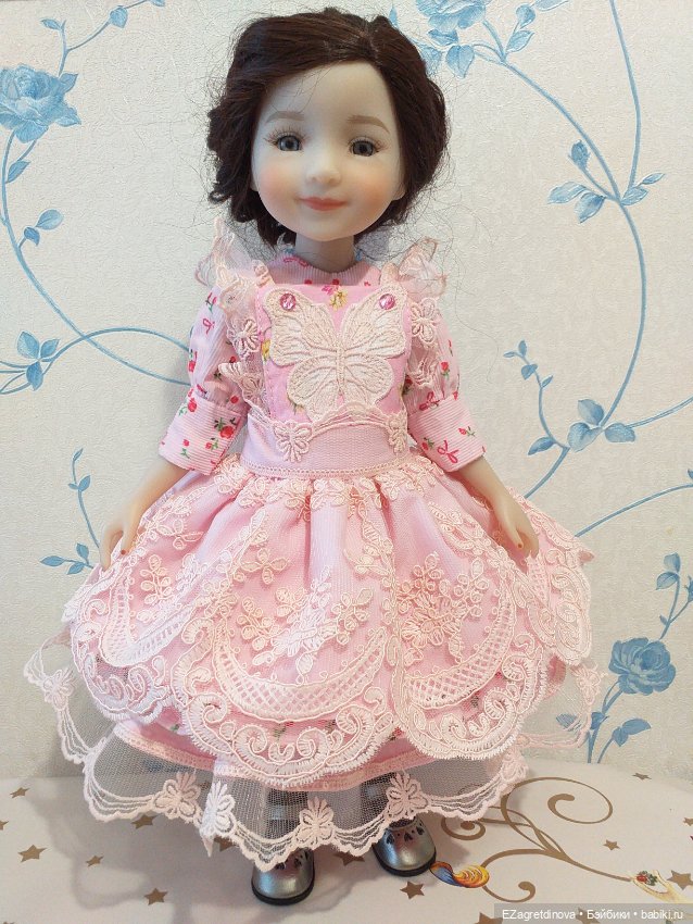 Платье и сарафан для кукол Руби Рэд 37 см Клубничное настроение