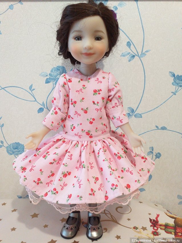 Платье и сарафан для кукол Руби Рэд 37 см Клубничное настроение (фото 9)