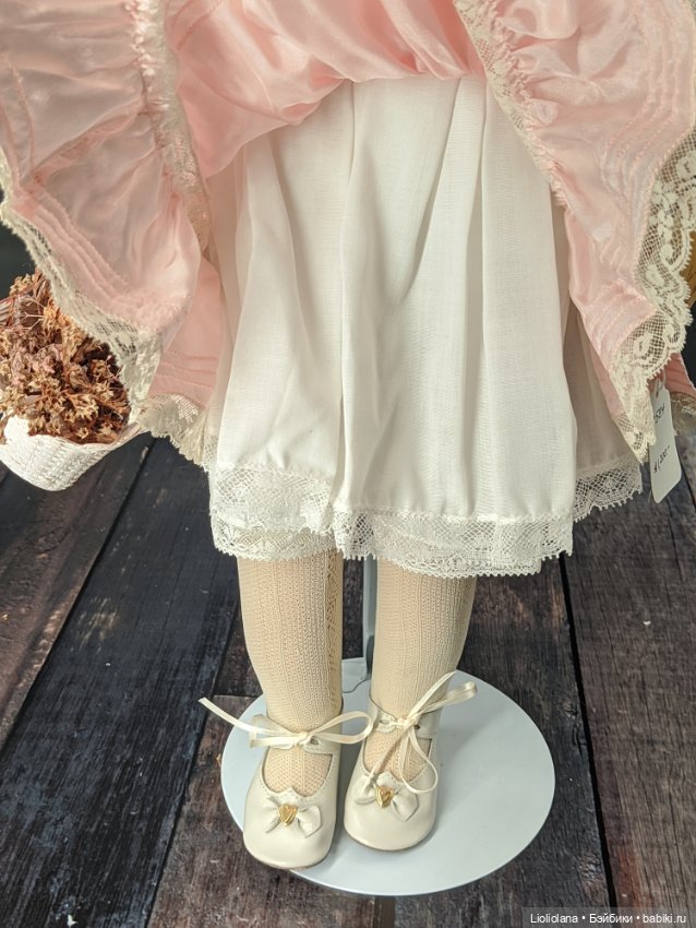 Редкая Синтия от Paulette Aprile