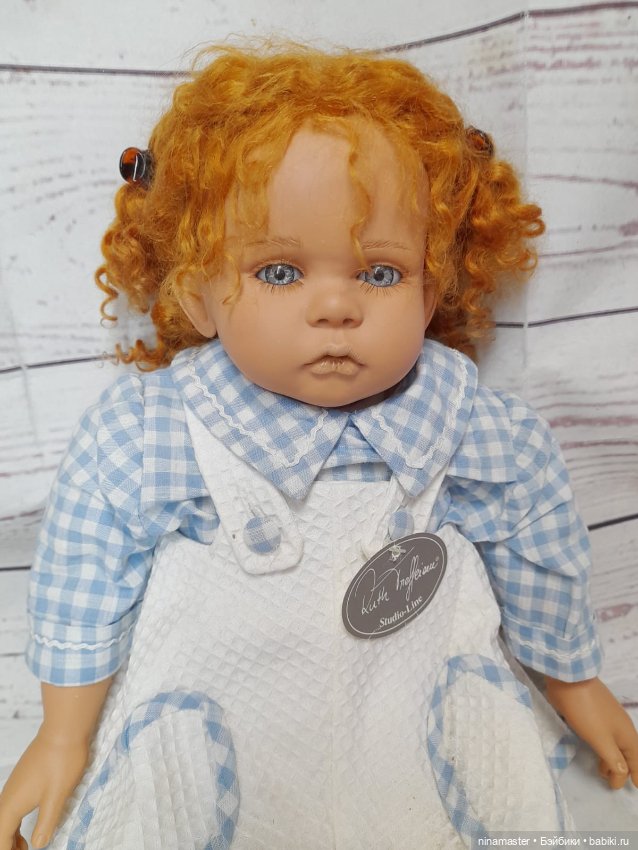 Студийная голубоглазка от Ruth Treffeisen