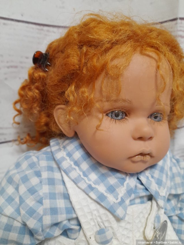 Студийная голубоглазка от Ruth Treffeisen