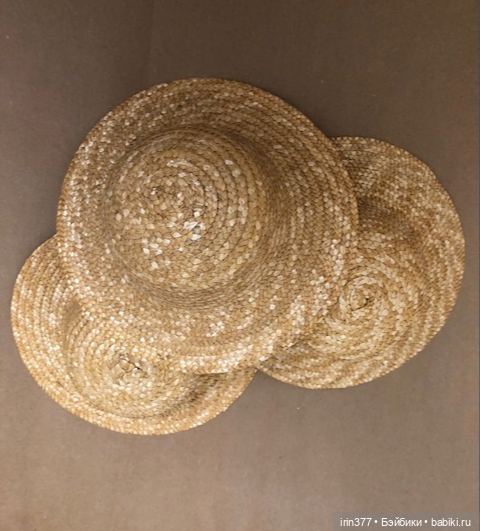 Соломенные шляпки — Одежда