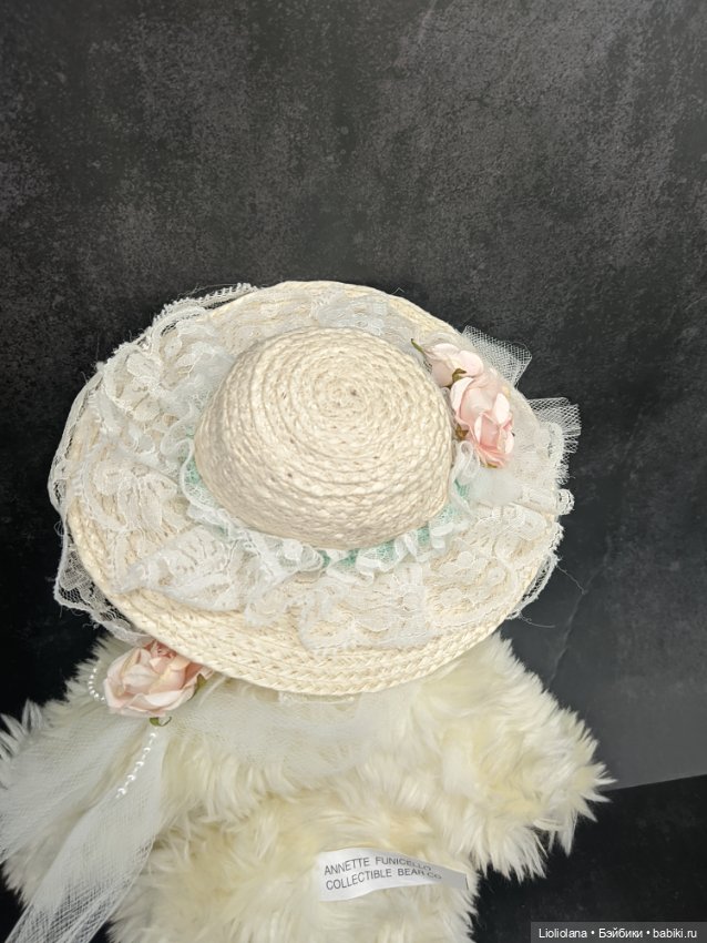 Мишка в шляпке от Annette Funicello