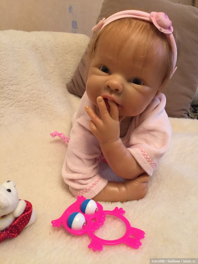 Девочка из оригинального молда Пилар