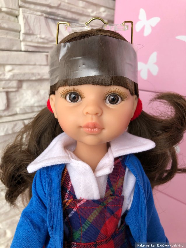 Кэрол школьница с каштановыми волосами и карими глазами от Паола Рейна(Paola Reina) (фото 3)