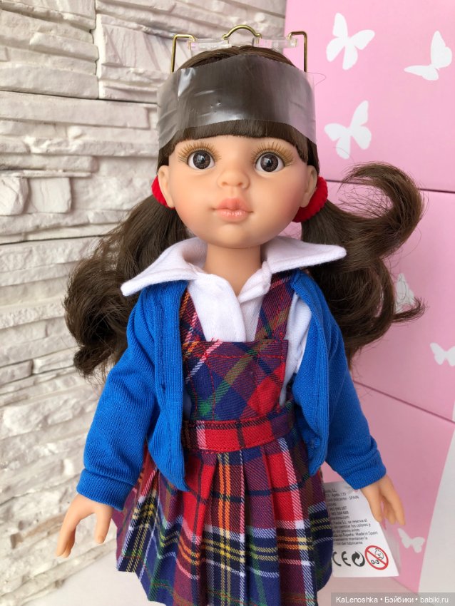 Кэрол школьница с каштановыми волосами и карими глазами от Паола Рейна(Paola Reina) (фото 2)