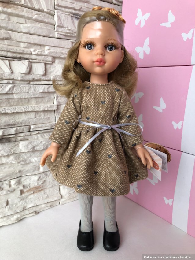 Карла со светлыми волосами и серыми глазами от Паола Рейна(Paola Reina)