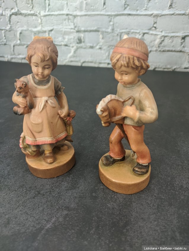 Пара деревянных статуэток от Dolfi. 11 см