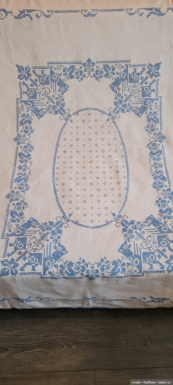 Красивая винтажная скатерть с вышивкой, Германия, 148×125см (фото 4)