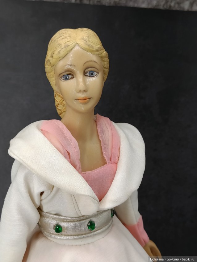 Красивая дама от Silvestri. Рассрочка