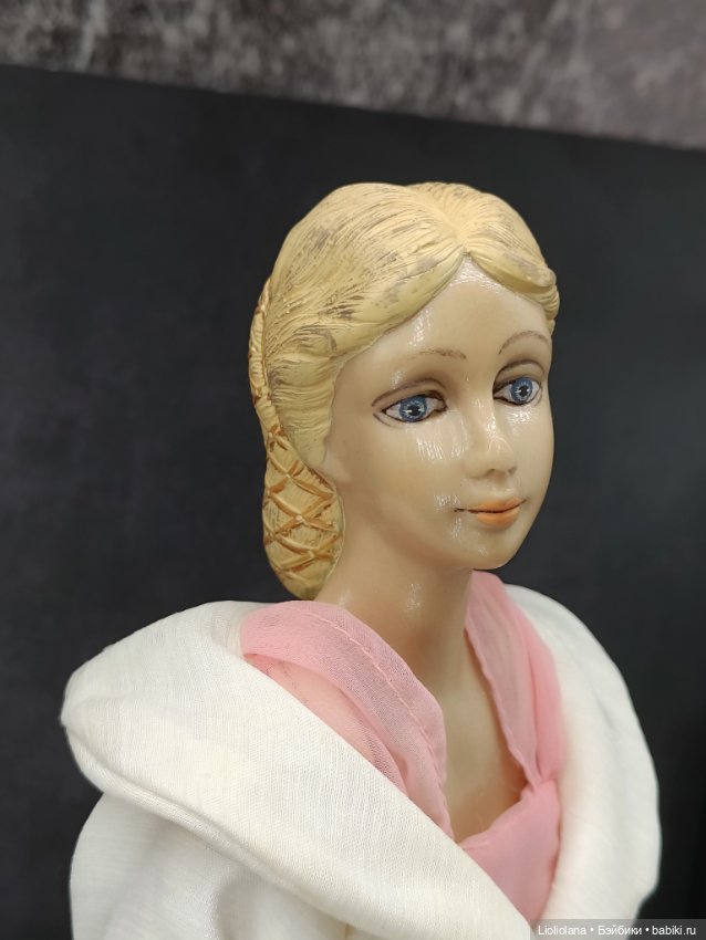 Красивая дама от Silvestri. Рассрочка