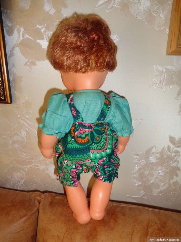 Куколка ГДР в родной одежде (фото 2)