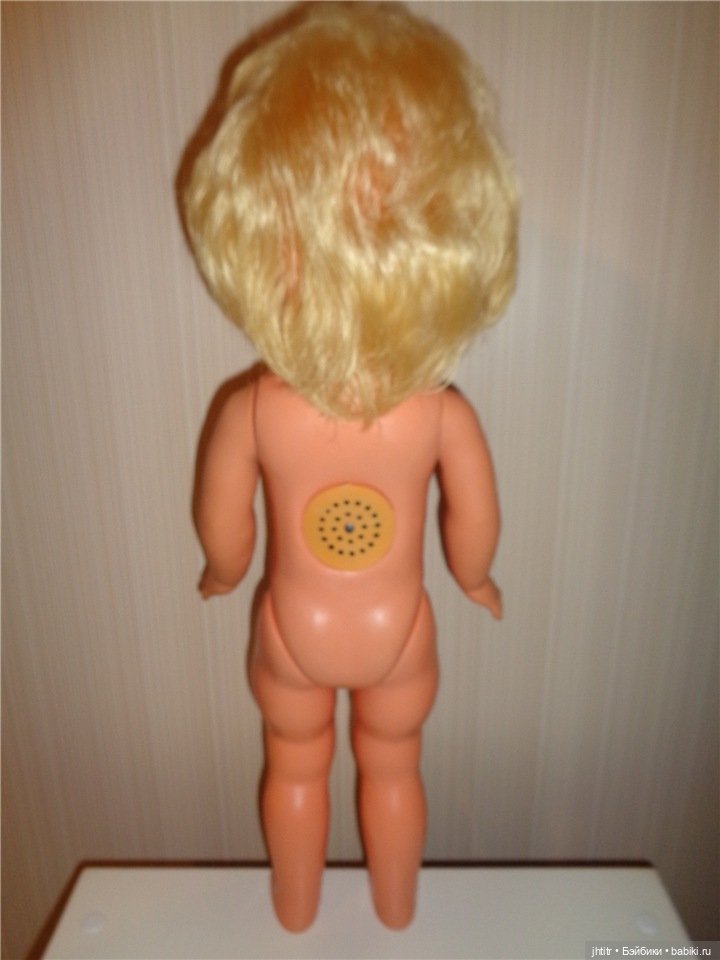 Куколка ГДР в наряде ручной работы сшитом по выкройке родного (фото 2)