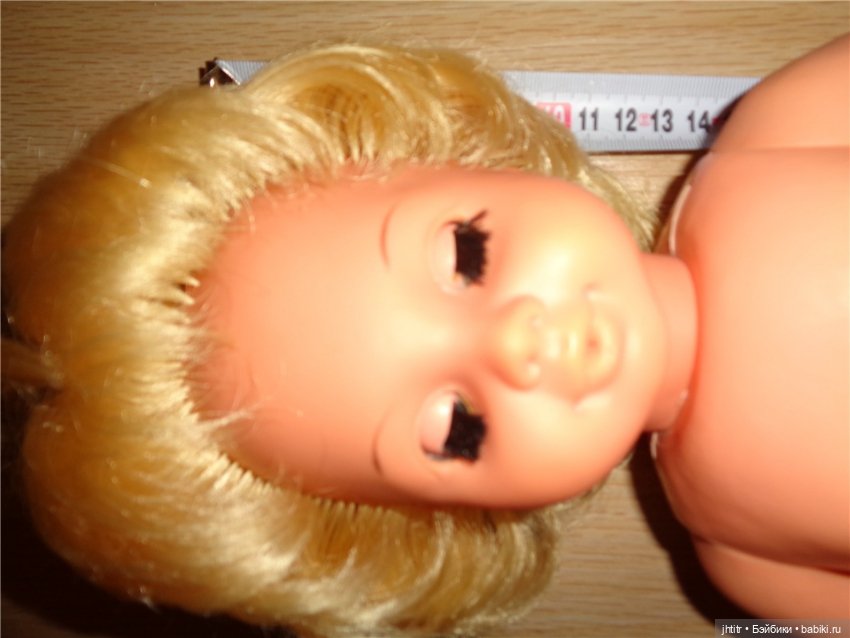 Куколка ГДР в наряде ручной работы сшитом по выкройке родного (фото 3)