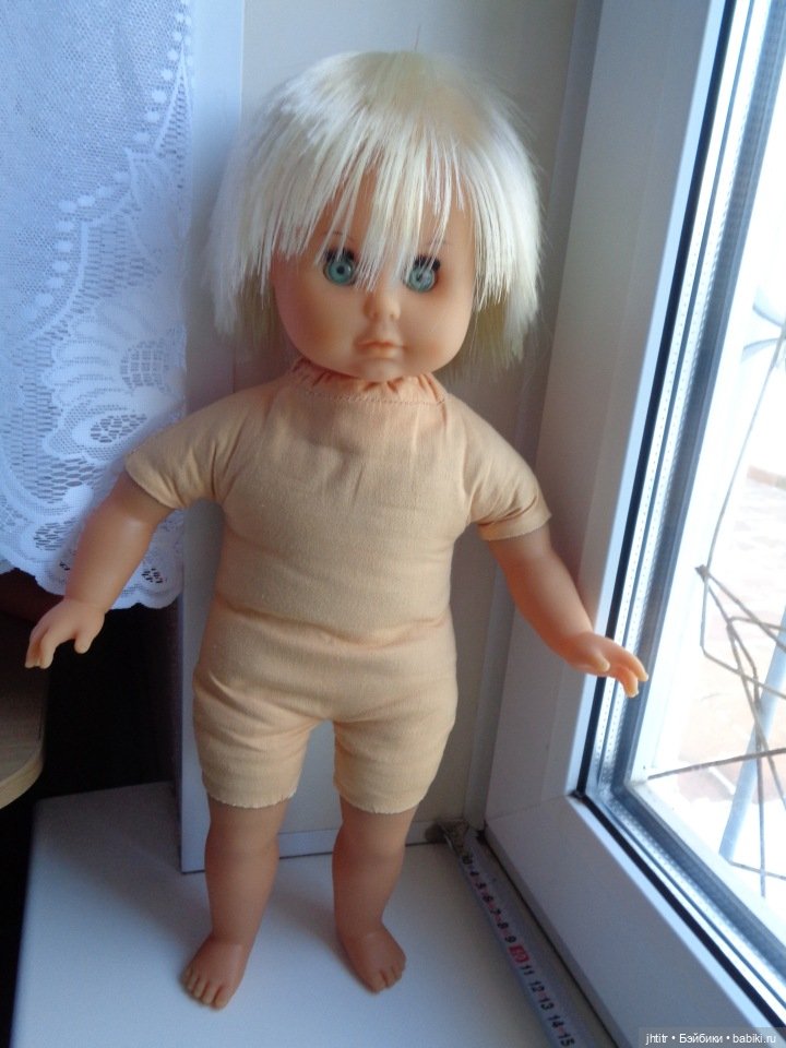 Кукла ГДР в родной одежде (фото 4)