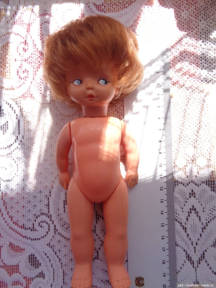 Хитруля ГДР в родной одежде и обуви (фото 2)