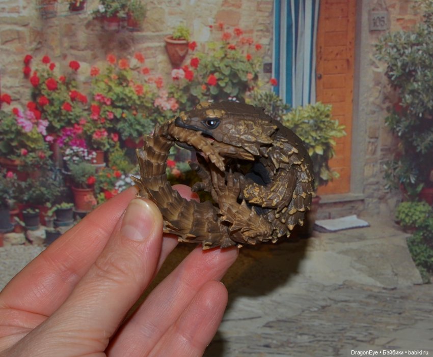 1/1 Ящерица-броненосец — Коллекционные фигурки