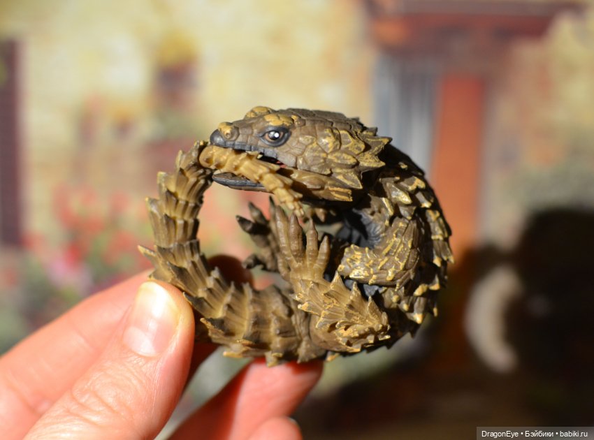 1/1 Ящерица-броненосец — Коллекционные фигурки