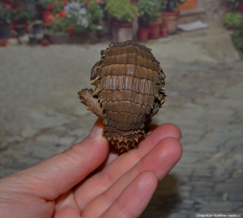 1/1 Ящерица-броненосец — Коллекционные фигурки