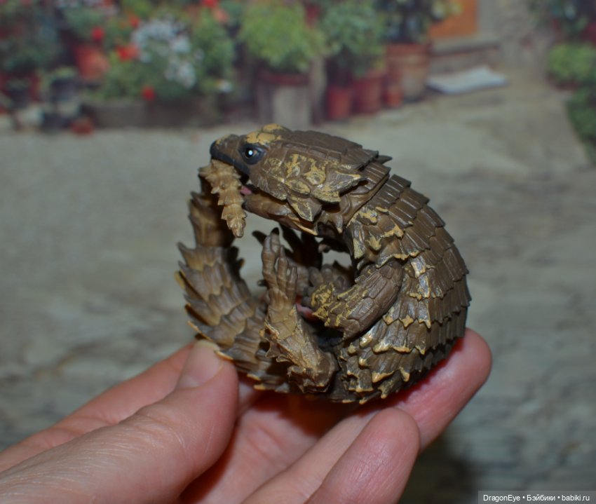 1/1 Ящерица-броненосец — Коллекционные фигурки