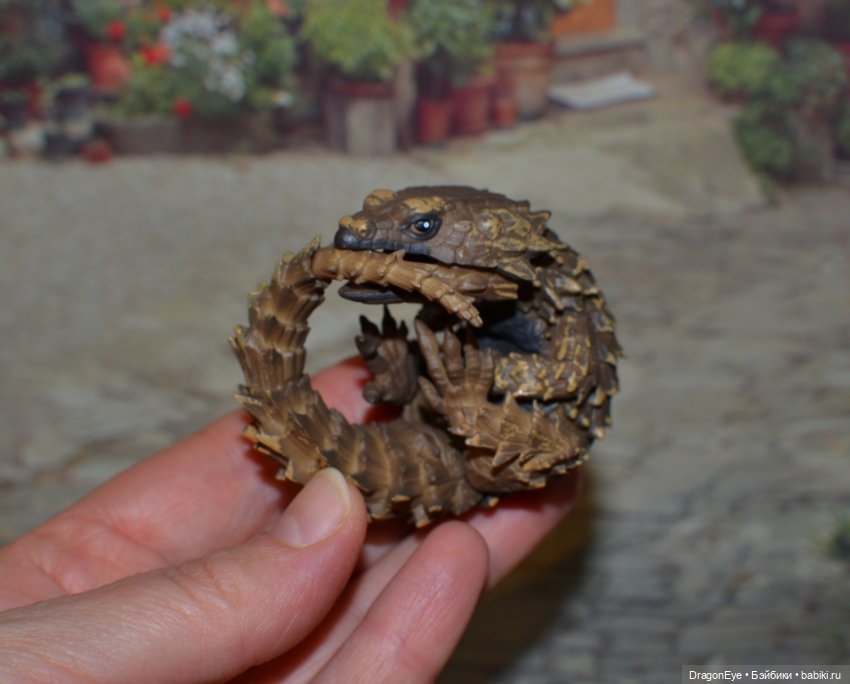 1/1 Ящерица-броненосец — Коллекционные фигурки