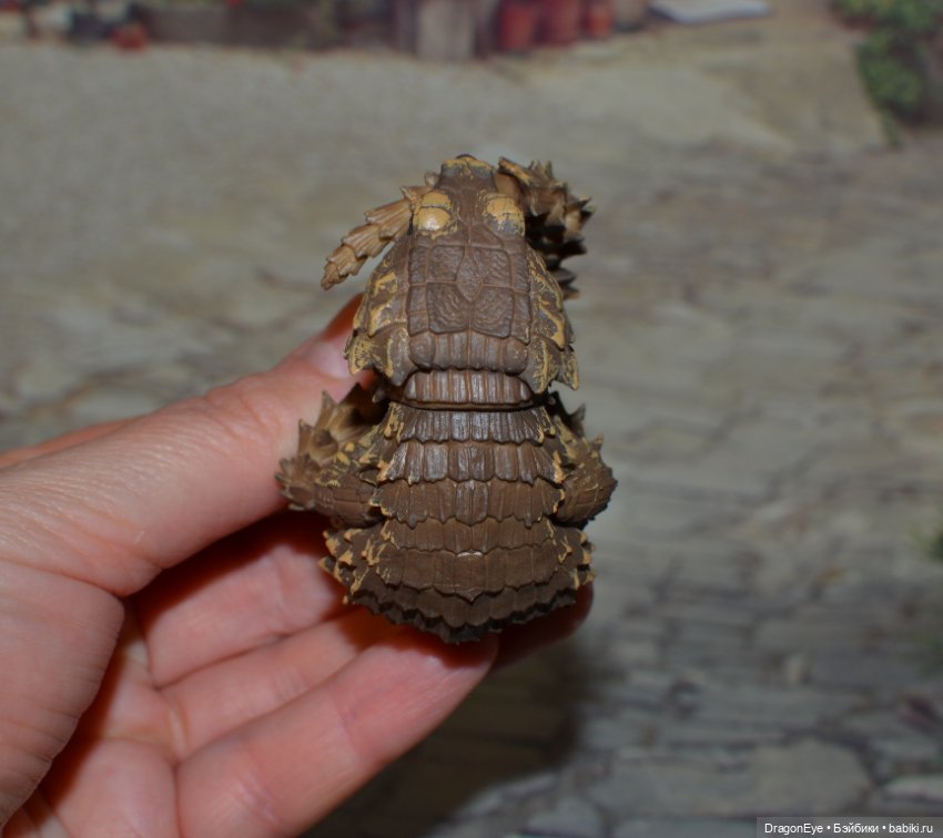 1/1 Ящерица-броненосец — Коллекционные фигурки