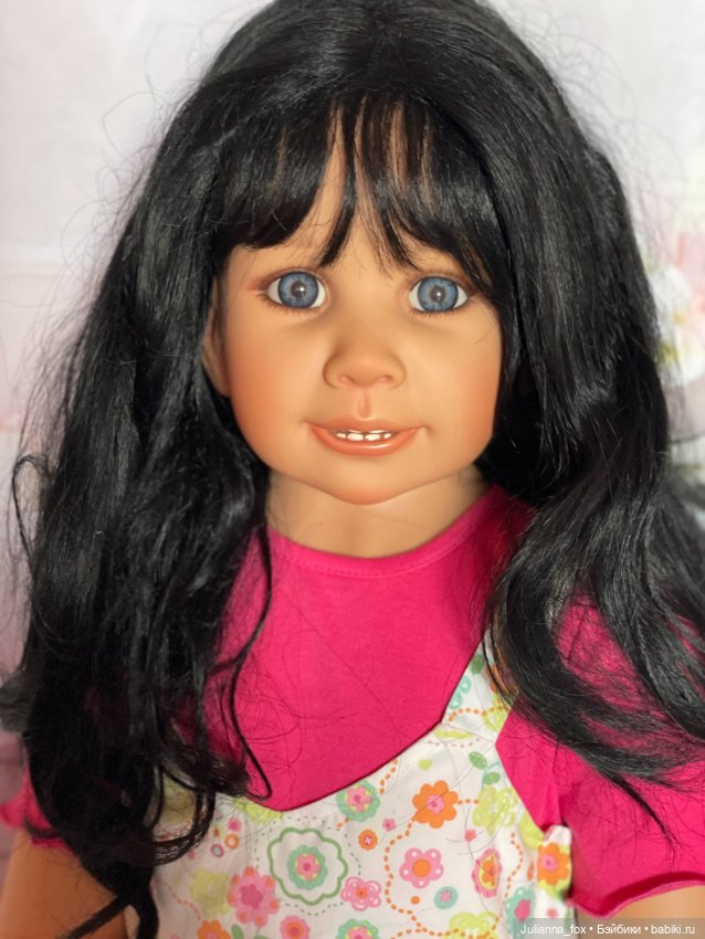 Жгучая брюнетка Alissa (Алисса) от Monika Peter Leicht. Полностью винил (фото 5)