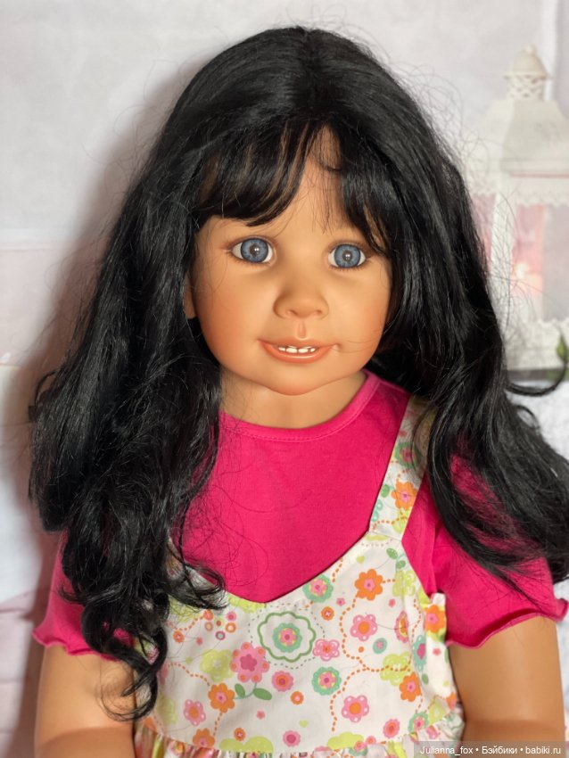 Жгучая брюнетка Alissa (Алисса) от Monika Peter Leicht. Полностью винил (фото 4)