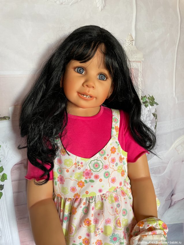 Жгучая брюнетка Alissa (Алисса) от Monika Peter Leicht. Полностью винил (фото 3)