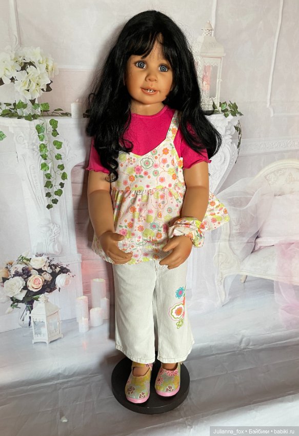 Жгучая брюнетка Alissa (Алисса) от Monika Peter Leicht. Полностью винил