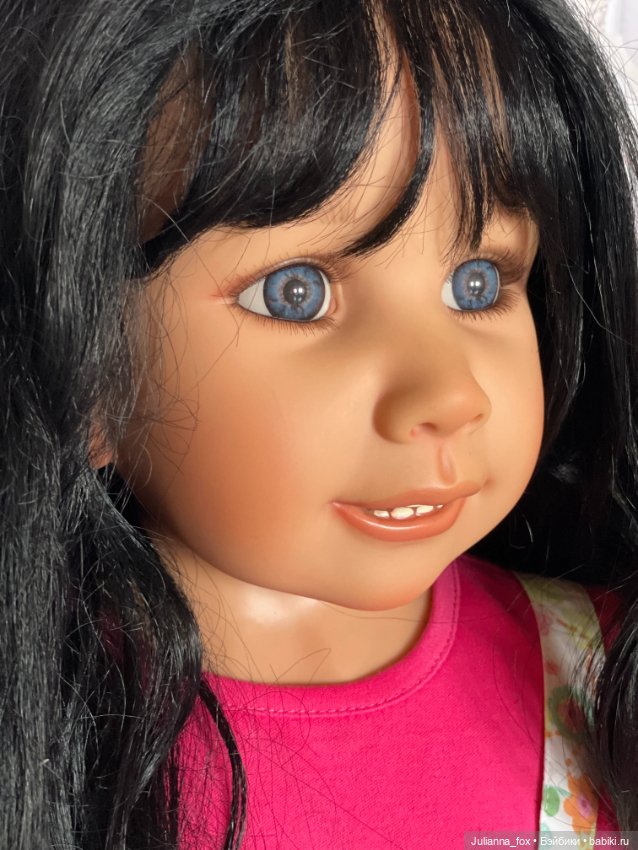 Жгучая брюнетка Alissa (Алисса) от Monika Peter Leicht. Полностью винил (фото 8)