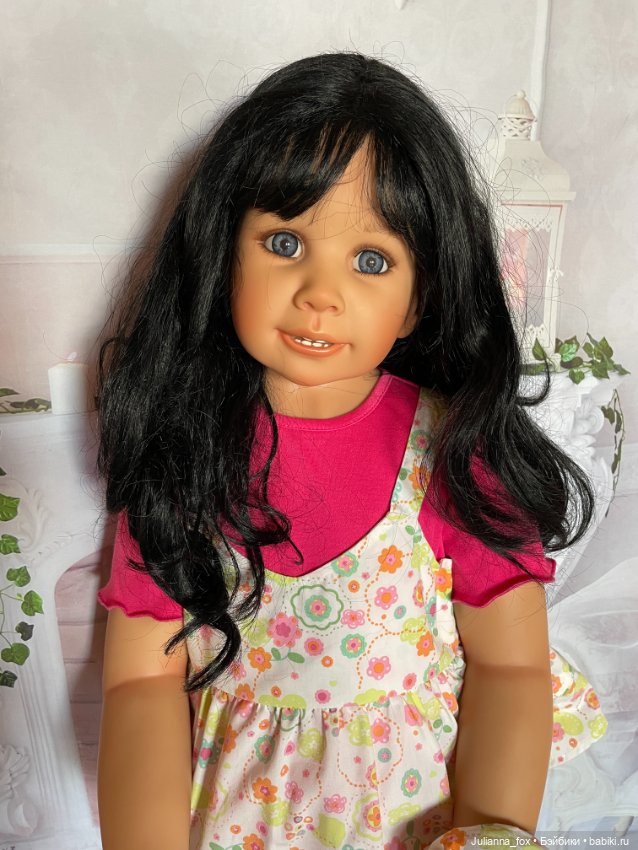 Жгучая брюнетка Alissa (Алисса) от Monika Peter Leicht. Полностью винил (фото 2)