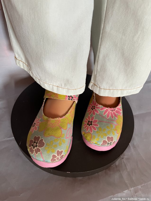 Жгучая брюнетка Alissa (Алисса) от Monika Peter Leicht. Полностью винил