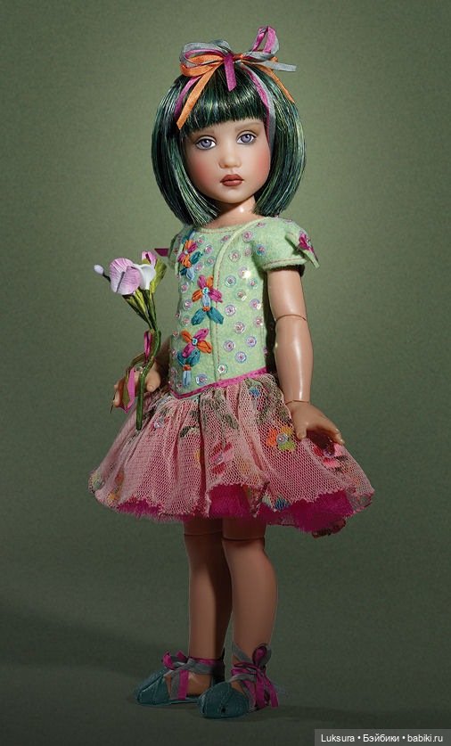 Аутфит, аксессуары, сертификат и коробка для куклы Оливия Примавера Грин от Хелен Киш (фото 5)