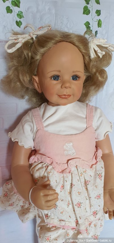 Очаровательная голубоглазая кучеряшка Nina (Нина) от Monika Levenig (фото 3)