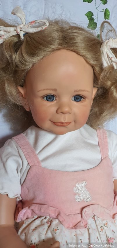 Очаровательная голубоглазая кучеряшка Nina (Нина) от Monika Levenig (фото 6)