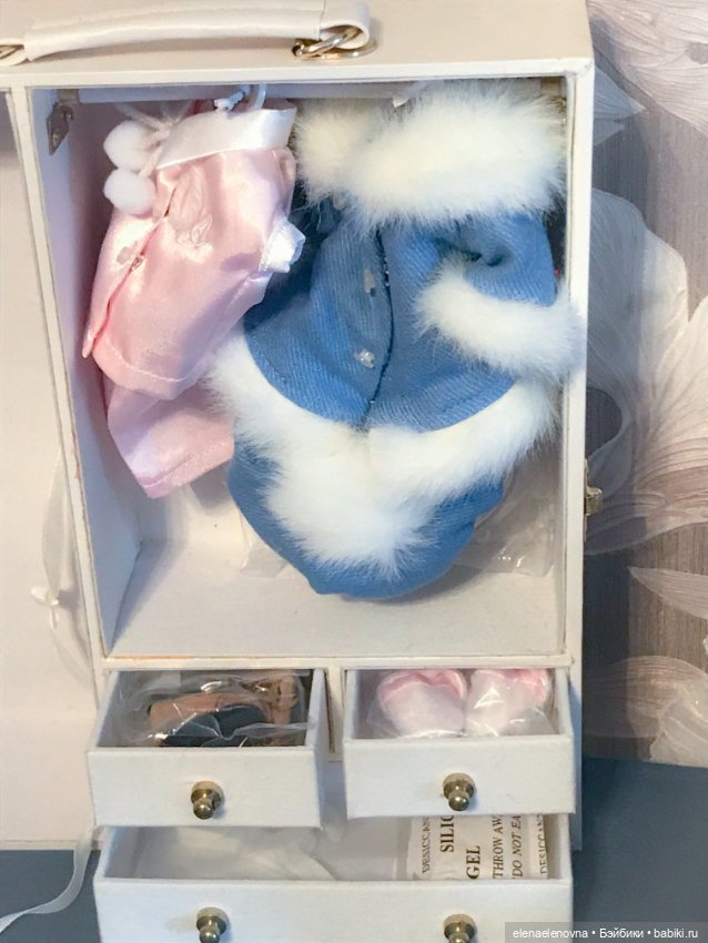 Энни в чемоданчике Annie Adventures Trunk Set, Effanbee, Tonner (фото 8)