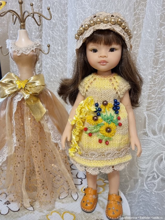 Вязаные наряды для кукол 35см (фото 5)