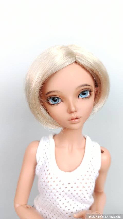 Парик 6-7" - Каре без челки с пробором - микс блонд (платина)