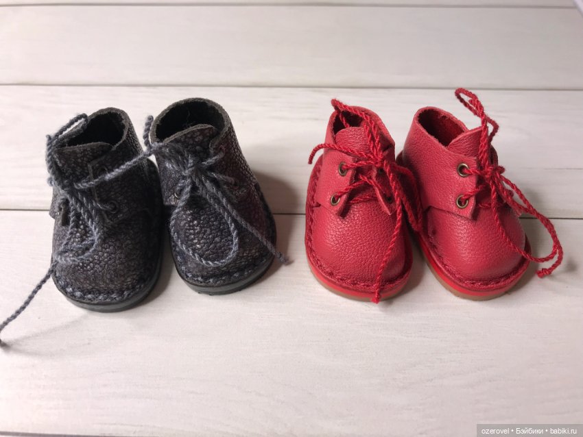 Продам много разной обуви на разных кукол (фото 3)