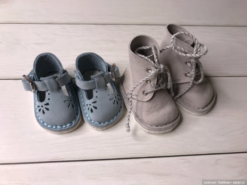 Продам много разной обуви на разных кукол (фото 4)