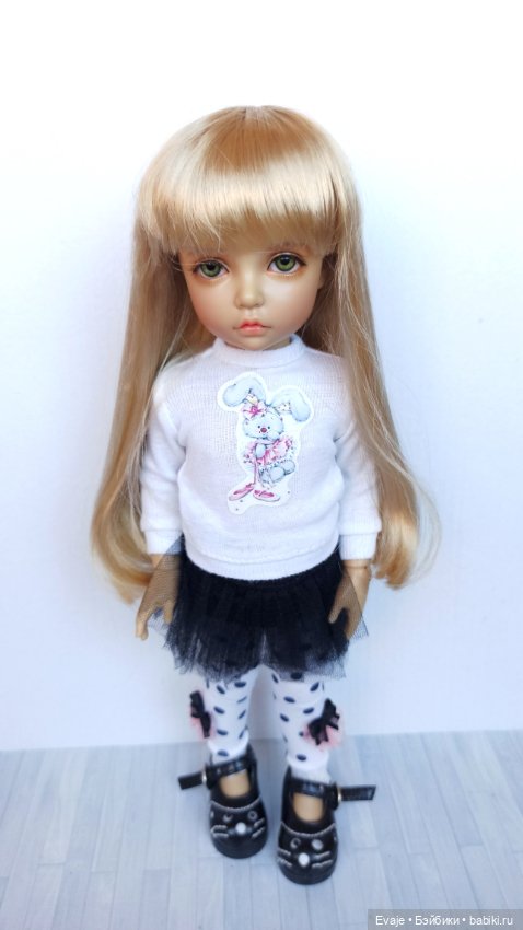 Парики 6-7" - Прямой с челкой, снизу подкручен, 3 цвета (часть 1)