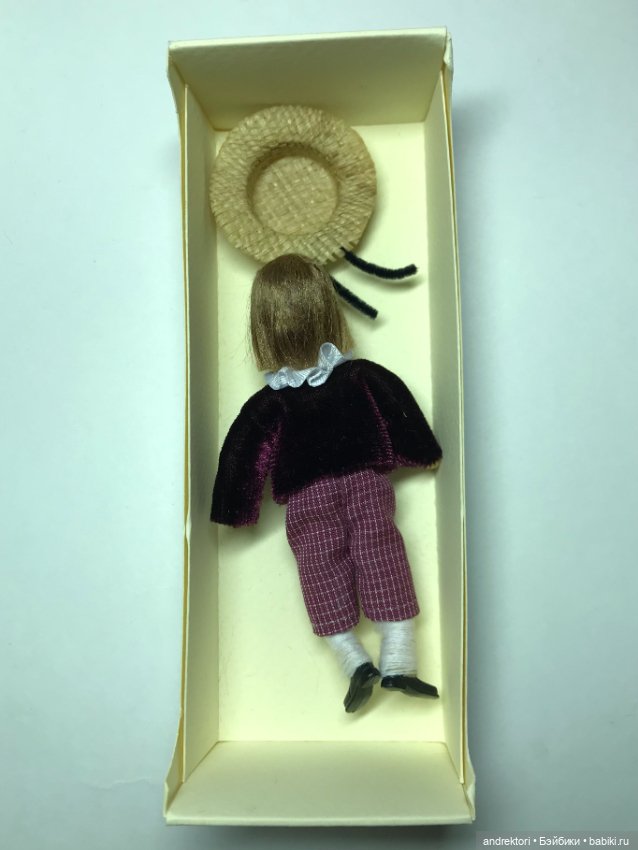 Кукла “Мальчик со шляпой” Bodo Hennig (фото 2)