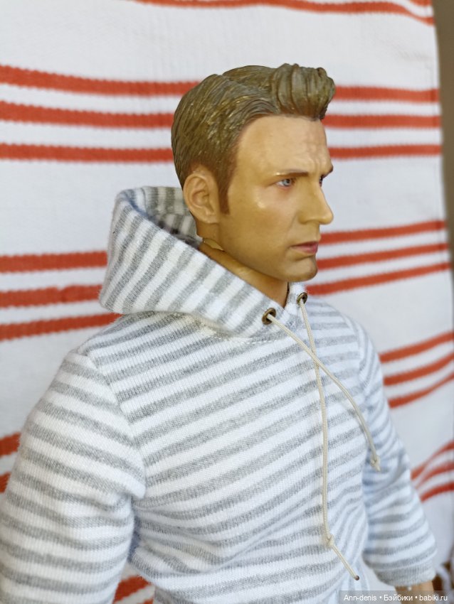 Стив Роджерс на теле Worldbox. Экшн/action (фото 2)